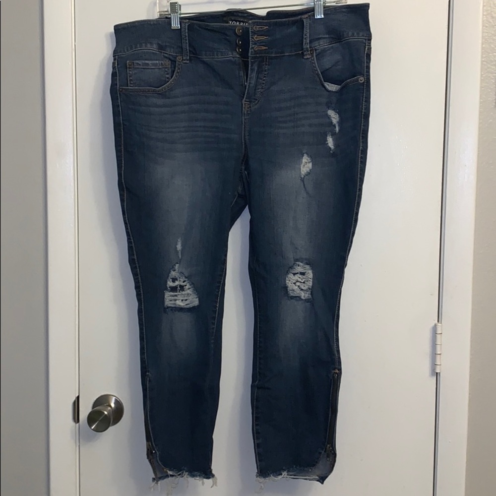 Torrid ripped jeans with side zipper
